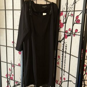 NWT Sexy little black dress with front keyhole and pleated shoulder size 20